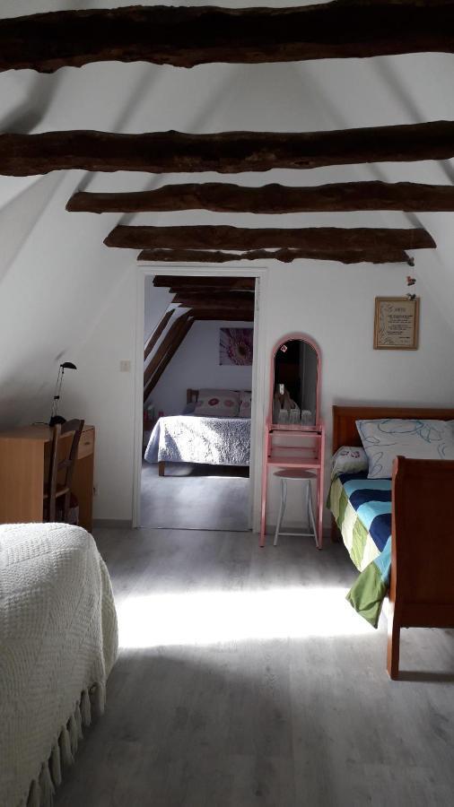 Marcillac-Saint-Quentin Halte Aux Places المظهر الخارجي الصورة